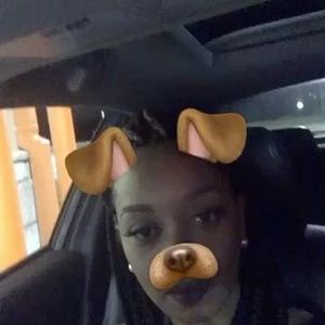 Meet your Posher, Whitney